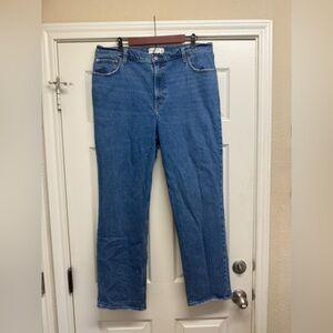 SIZE 16 ABERCROMBIE 90s STRAIGHT ULTRA HIGH RISE JEANS - GENTLY USED